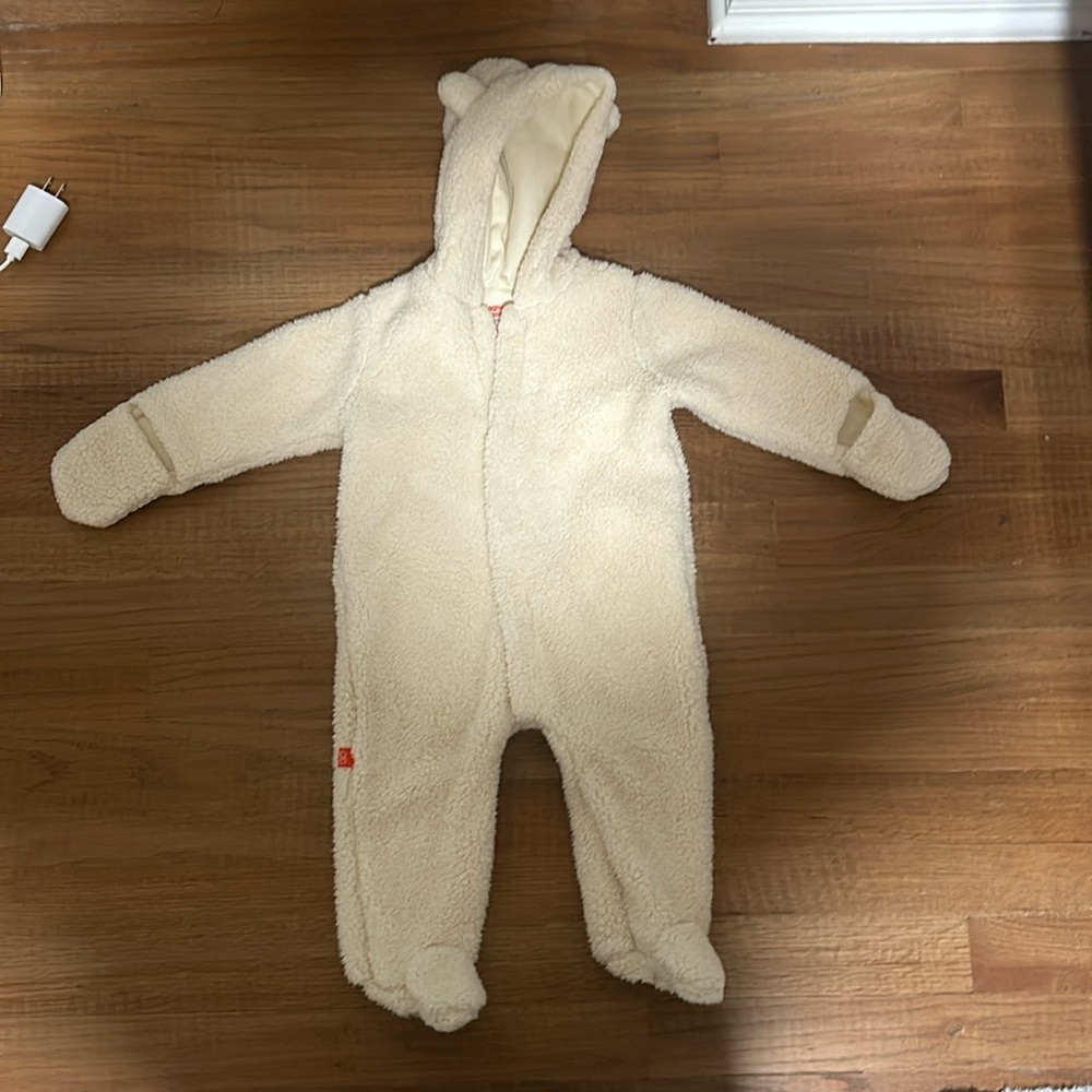 Magnetic me winter suit